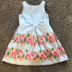 Girls dress